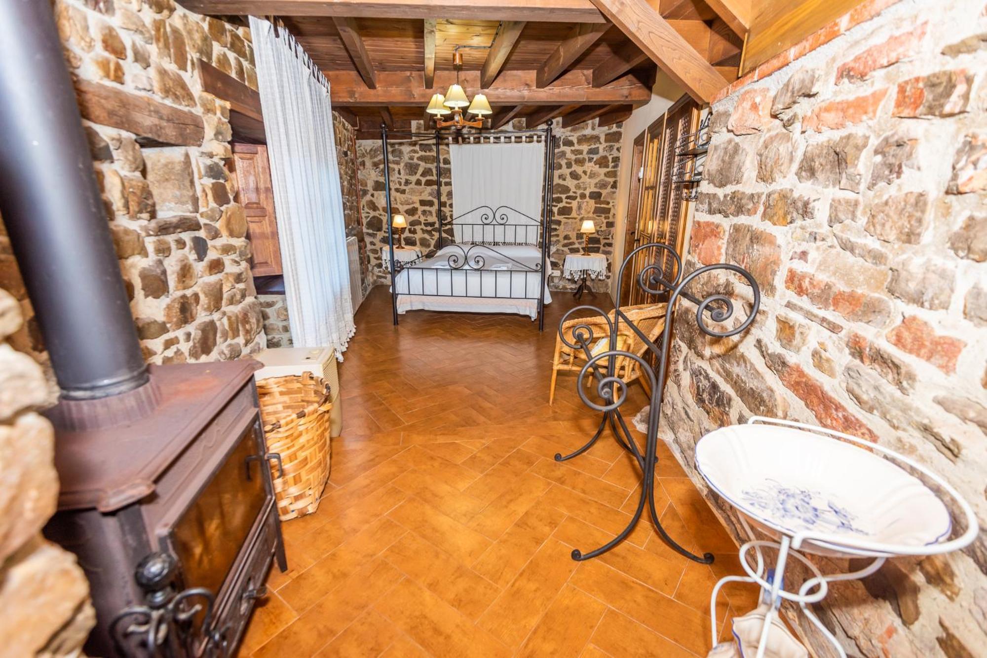 Casa De Ligueria Pension Rozapanera Buitenkant foto